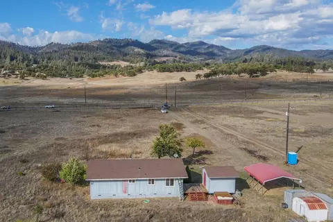 View/Area - 1095 Hyampom Rd, Hayfork, CA 96041 photo 6 of 8