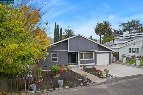 31 Adelaide Dr, Martinez, CA 94553