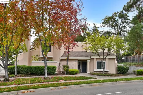 601 Palomino Dr #D, Pleasanton, CA 94566