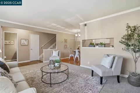 1013 Mohr Ln #2, Concord, CA 94518