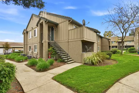 2131 Lakeview Cir, Pittsburg, CA 94565