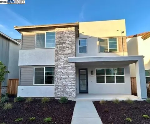 344 Waypoint Dr, Napa, CA 94558