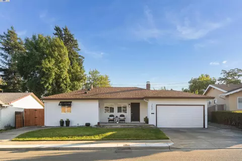 7632 Ashford Way, Dublin, CA 94568 photo 1
