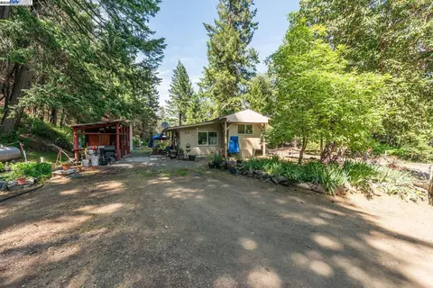 2940 Dutch Creek Rd, Junction City, CA 96048
