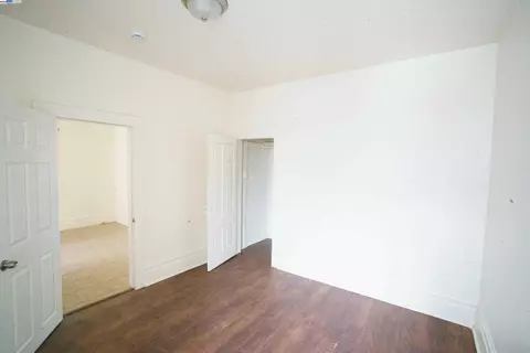Bedroom - 866 Isabella St, Oakland, CA 94607 photo 3 of 5