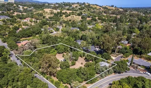 12991 Pierce Rd, Saratoga, CA 95070
