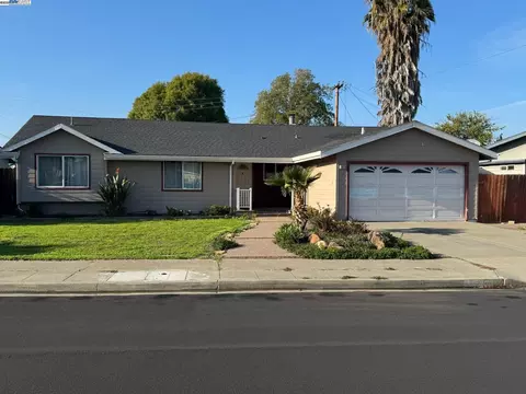 7608 Canterbury Ln, Dublin, CA 94568 photo 1