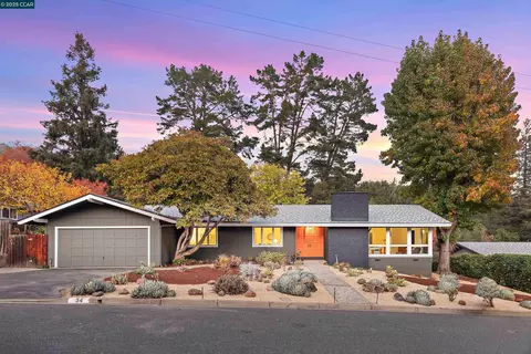 34 Ashbrook Pl, Moraga, CA 94556 photo 1