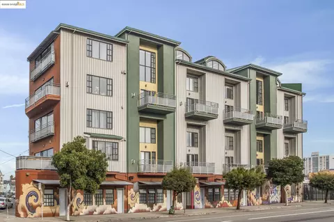 850 W Grand Ave #17, Oakland, CA 94607