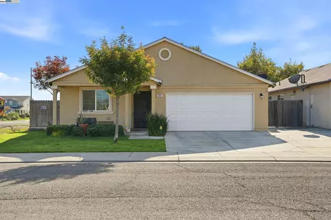 296 Dena Ct, Merced, CA 95341 photo 1