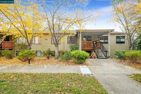 1131 Oakmont Dr #6, Walnut Creek, CA 94595