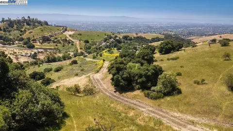 12780 Clayton Rd, San Jose, CA 95127