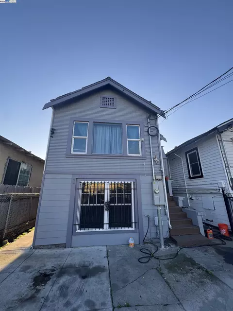 7341 Lockwood St, Oakland, CA 94621