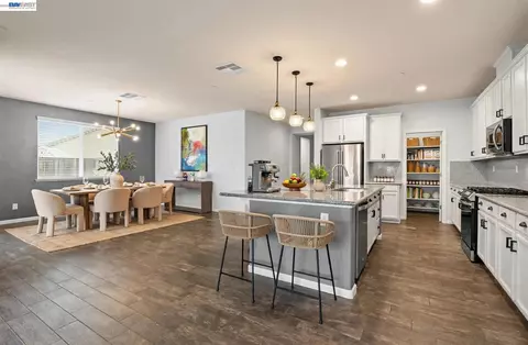 917 Talaria Ct, Oakley, CA 94561