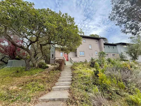 4400 Saint Andrews Rd, Oakland, CA 94605