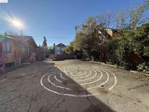 2477 Prince St, Berkeley, CA 94705 photo 5
