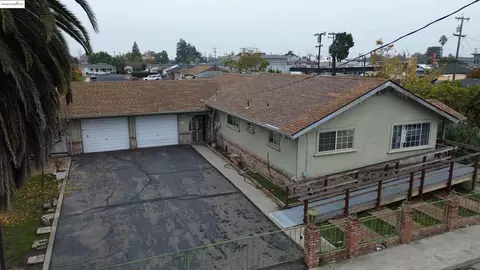 123 S Washington Ave, Manteca, CA 95336 photo 1