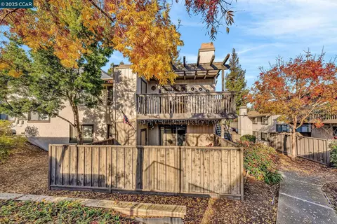1383 Hull Ln, Martinez, CA 94553 photo 1