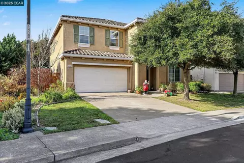 5701 Oakmont Dr, Richmond, CA 94806
