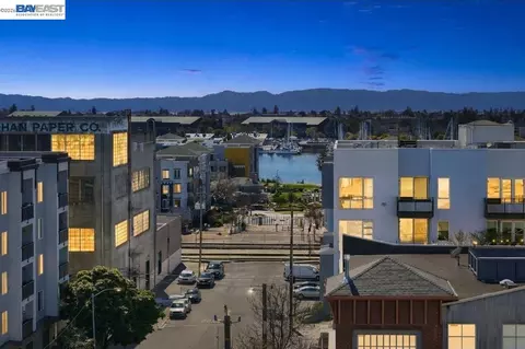 201 4th St #408, Oakland, CA 94607
