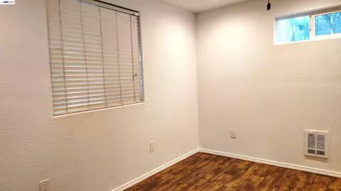 Bedroom - 28440 Ryan Creek Rd, Willits, CA 95490 photo 1 of 2