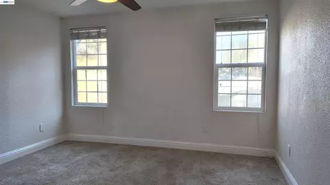 Bedroom - 28440 Ryan Creek Rd, Willits, CA 95490 photo 2 of 2