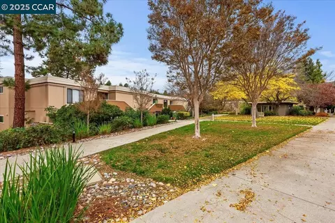 1857 Golden Rain Rd UNIT 2, Walnut Creek, CA 94595