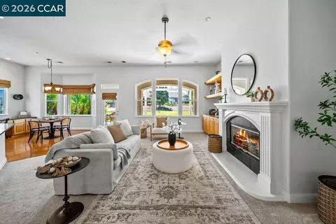 742 Richardson Dr, Brentwood, CA 94513