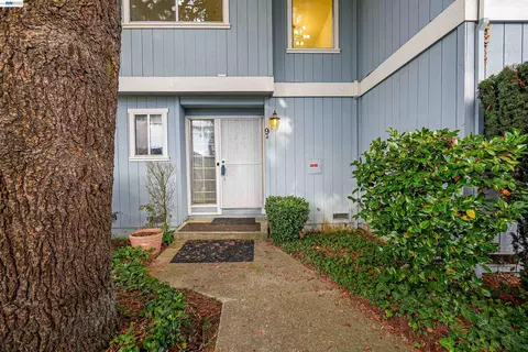 20115 Redwood Rd #9, Castro Valley, CA 94546