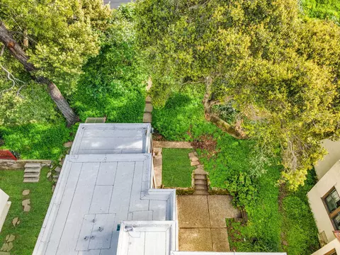 Exterior - 2340 Virginia St, Berkeley, CA 94709 photo 11 of 12