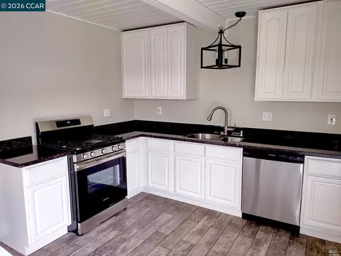469 La Jolla St, Vallejo, CA 94591 photo 3