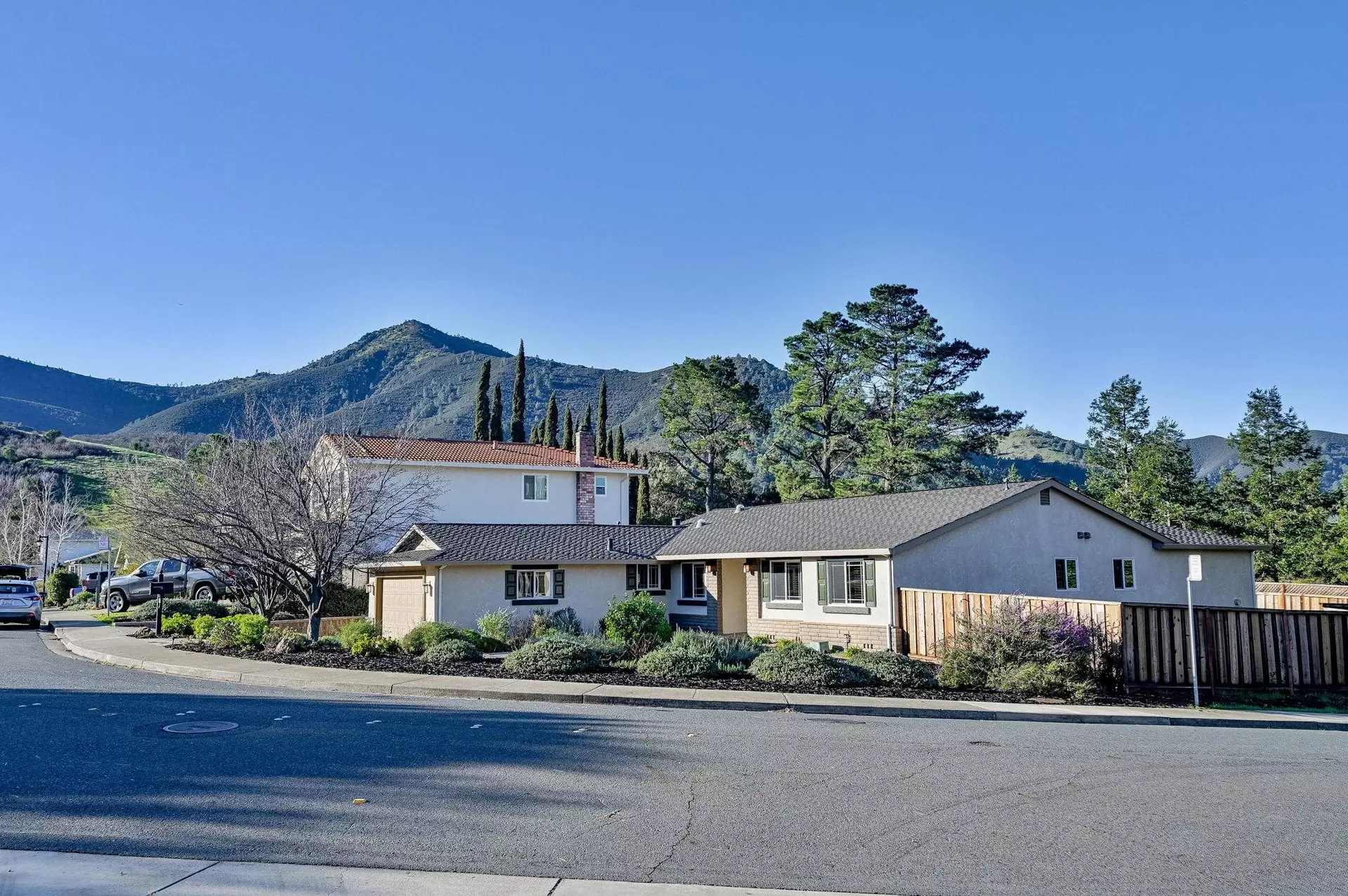 8 Rialto Dr, Clayton, CA 94517 | MLS# 41120524 | 37 Photos - Movoto