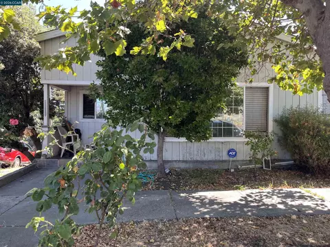 201 Lake Ave, Rodeo, CA 94572 photo 1