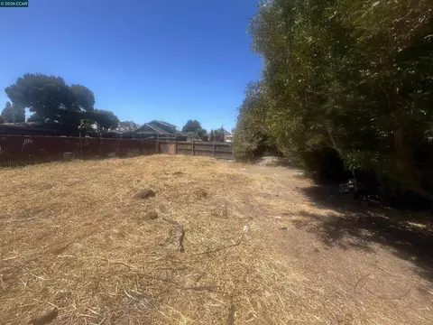 549 6th St, Richmond, CA 94801 photo 2