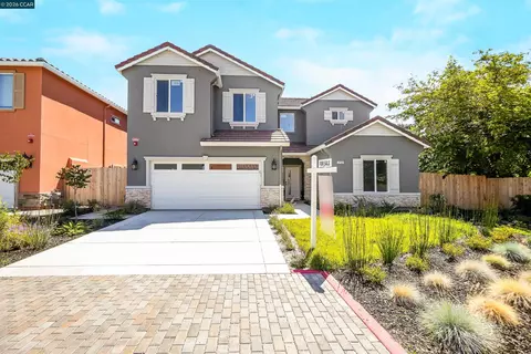 2722 Cowell Rd, Concord, CA 94518