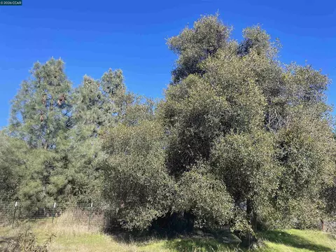 3627 Mint St, Clearlake, CA 95422 photo 5