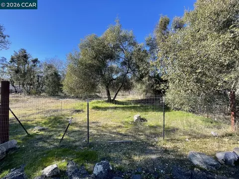 3627 Mint St, Clearlake, CA 95422 photo 6