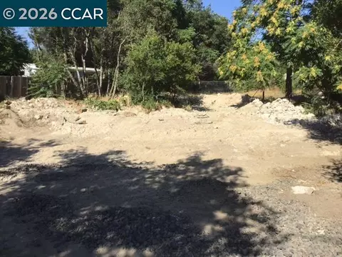3627 Mint St, Clearlake, CA 95422 photo 4