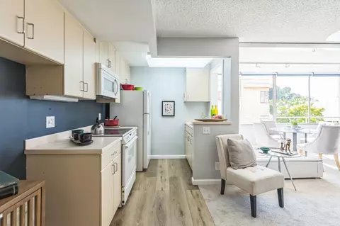 Kitchen - 2550 Dana St #2F, Berkeley, CA 94704 photo 2 of 6