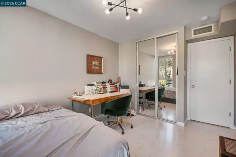 Bedroom - 2 Panoramic Way #304, Berkeley, CA 94704 photo 3 of 4