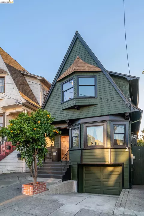 925 E 19th St, Oakland, CA 94606 photo 1