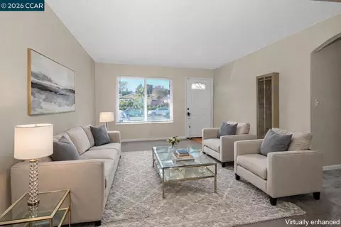 Living - 816 Grant St, Vallejo, CA 94590 photo 1 of 5