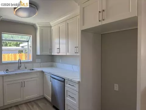 Kitchen - 35 E 16th St, Antioch, CA 94509 photo 2 of 2