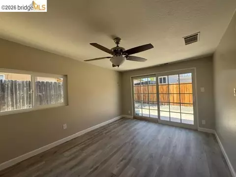 Living - 35 E 16th St, Antioch, CA 94509 photo 2 of 2