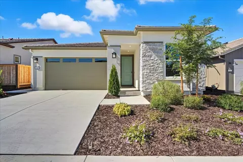 3237 Woody Way, Hollister, CA 95023