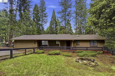 27701 Evelyn Ct, Pioneer, CA 95666