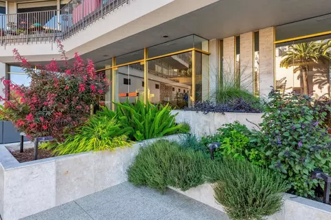 177 19th St #5A, Oakland, CA 94612