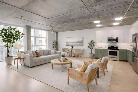 311 Oak St #720, Oakland, CA 94607