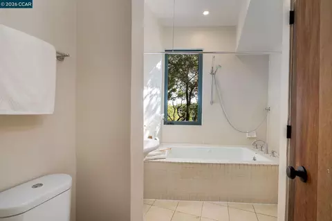 Bath - 161 Panoramic Way, Berkeley, CA 94704 photo 4 of 4