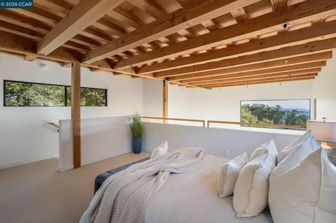 Bedroom - 161 Panoramic Way, Berkeley, CA 94704 photo 2 of 4